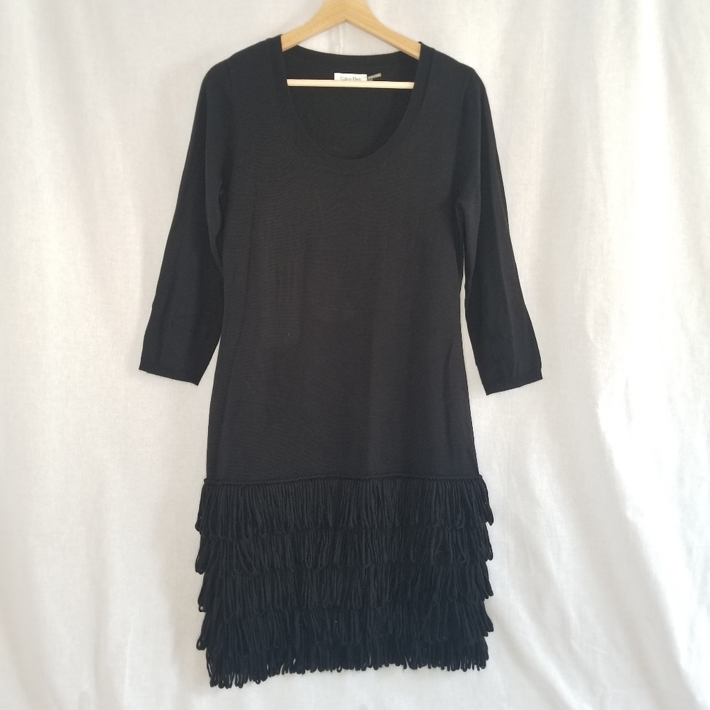 Calvin Klein black 3/4 sleeve sweater dress with loopy tierd fringe womens L
